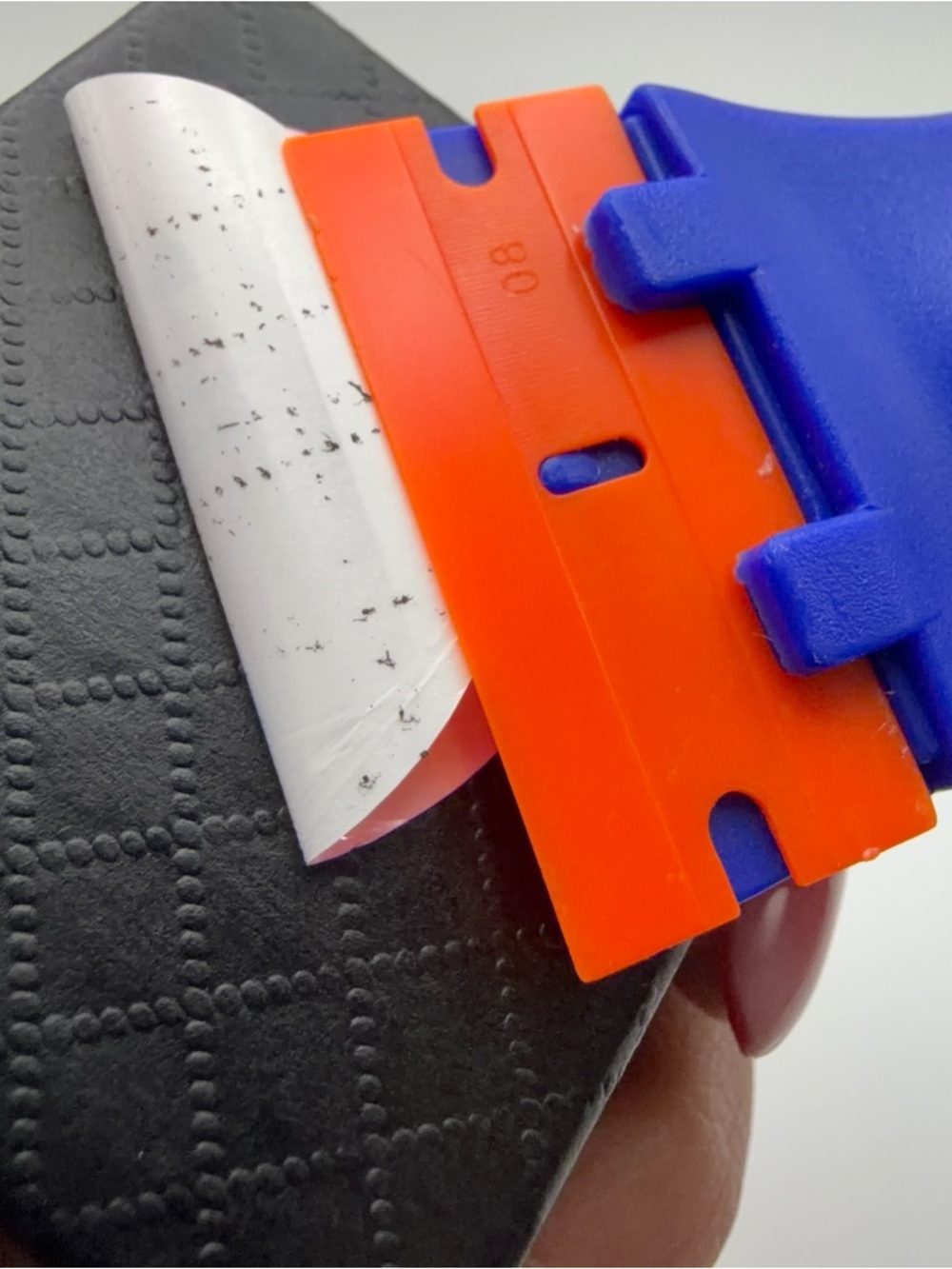 Plastic Scraper Tool with 10 Orange Spare Blades - Blue Handle - Picture 5 of 5